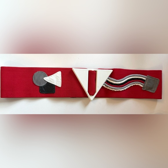 Vintage 80s elastic and plastic belt. 33-44" waist - Picture 3 of 4